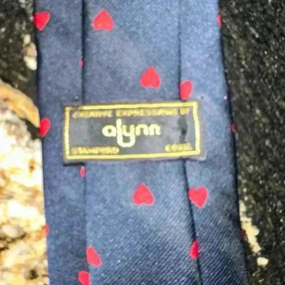 Lot of 3 Assorted Men’s Ties! One Silk, One from the 80s, & one for Christmas! - Picture 10 of 12